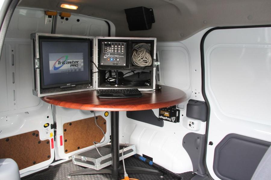  Ford Transit Connect 2010 года  (фото 9 из 109)